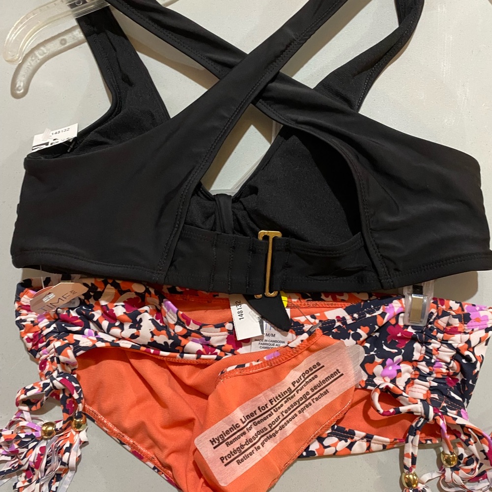 NWT bikini set - Picture 2 of 2